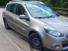 Bild des Angebotes Renault Clio Clio Grandtour TCe 100 - Zahnriemenwechsel 2024