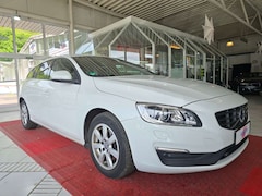 Bild des Angebotes Volvo V60 Kinetic+NAVI+KAMERA+BI XENON+PDC+