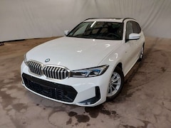 Bild des Angebotes BMW 318 i M Sport /PANORAMA /MEMORY /KAMERA /ACC/ LED