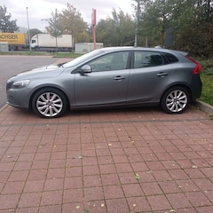 Bild des Angebotes Volvo V40 D2
