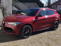Bild des Angebotes Alfa Romeo Stelvio Quadrifoglio, Akrapovic, NP: 112.500.- EUR