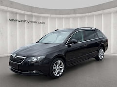 Bild des Angebotes Skoda Superb Combi Exclusive*Autom.*Navi*Bi-Xenon*PDC