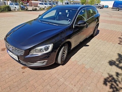 Bild des Angebotes Volvo V60 V60 D4 Geartronic Summum - Lederausstattung, Service, Tüv  Neu