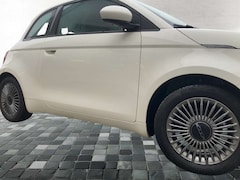 Bild des Angebotes Fiat 500e MY23 118PS 42kWh  KLIMA*CARPLAY*TEMPOMAT*DAB