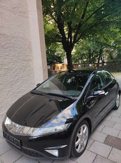 Honda Civic Lim. 5-trg. 1.8 Sport