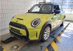 Bild des Angebotes MINI Cooper S CooperS/Aut/HUD/Panor/LEDer/Kamer/YoursT/Voll