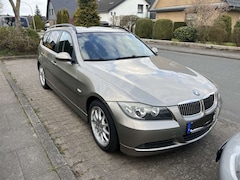 Bild des Angebotes BMW 325 325i/Navi/Klimaaut./Panorama/AHK