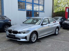 Bild des Angebotes BMW 318 d Lim. Advantage/Leder/Kam/Volldigital/1 Hand