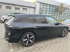 Bild des Angebotes BMW iX xDrive40 M Sport AHK DA 8 Fach