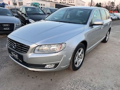 Bild des Angebotes Volvo V70 D3 AHK PDC Automatik Navi SHZ Tempomat