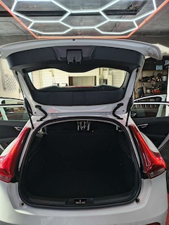 Bild des Angebotes Volvo V40 T2 Kinetic
