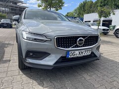 Bild des Angebotes Volvo V60 Cross Country V60 Cross Country B4 D AWD Plus
