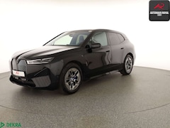 Bild des Angebotes BMW iX iX xDrive40 SPORT LASER,SOFTCLOSE,360GRAD,ACC