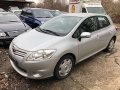 Toyota Auris 1.6i Life // Facelift // Klimaanlage