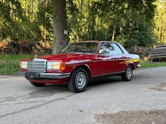 Bild des Angebotes Mercedes-Benz 230 C °Unikat°Sehr Gepflegt°H-Zulassung