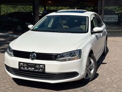 Bild des Angebotes VW Jetta 2.0 TDI Highline *DSG*LEDER*SCHIEBEDACH*