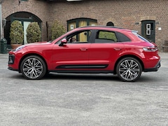Porsche Macan T BOSE*PANORAMA*KAMERA*RELING*21 RS SPYDER