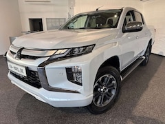 Bild des Angebotes Mitsubishi L200 Intro Edition DoKa 4WD AUTOM. AHK KLIMAAUTO