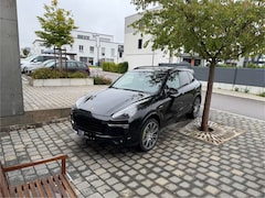 Bild des Angebotes Porsche Cayenne S E-Hybrid Platinum Edition