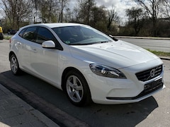 Bild des Angebotes Volvo V40 Kinetic/Garantie/TOP*Gepflegt