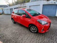 Bild des Angebotes Toyota Yaris Yaris Hybrid Hybrid 1.5 VVT-i