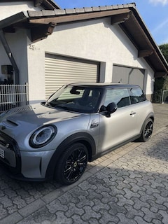 Bild des Angebotes MINI Cooper SE Classic Trim