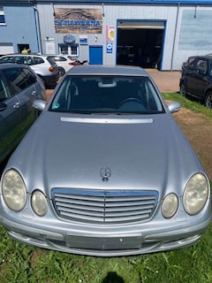 Bild des Angebotes Mercedes-Benz E 240 E 240 (211.061)