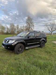 Bild des Angebotes Nissan Pathfinder 3.0 dCi Aut. LE