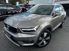 Bild des Angebotes Volvo XC40 T2 Momentum Pro,ACC,BLIS,LED,Kamera,L+Sheiz