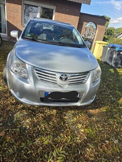 Bild des Angebotes Toyota Avensis Combi 2.2 D-4D Automatik TEC-Edition