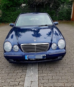Bild des Angebotes Mercedes-Benz E 240 Elegance