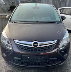 Bild des Angebotes Opel Zafira Tourer 2.0 CDTI,Innovation,7Sitzer,Pano usw.