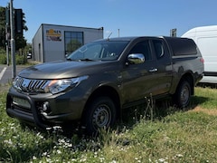 Bild des Angebotes Mitsubishi L200 Club Cab 4WD*DIFFERENZIAL*SHZ*BT*AHK-3T