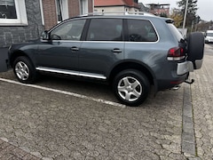 Bild des Angebotes VW Touareg 3.0 V6 TDI Aut. 2.Hd Scheckh Tüv Neu AHK SHZ Voll