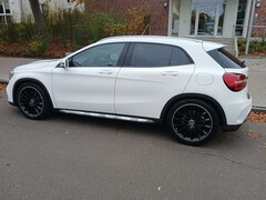 Bild des Angebotes Mercedes-Benz GLA 220 d 7G-DCT Styl AMG lein AMG lein