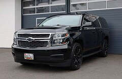 Bild des Angebotes Chevrolet Suburban 5.3/4x4/AHK/BOSE/CarPlay/SHZ/KAMERA/R22