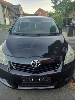 Bild des Angebotes Toyota Verso Verso 2.2 D-4D Automatik Executive