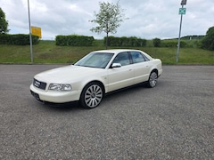 Audi A8 A8 3.7 quattro AUTOMATIK Vollleder TÜV 12/2027