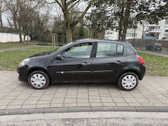Bild des Angebotes Renault Clio Clio 1.2 16V Exception