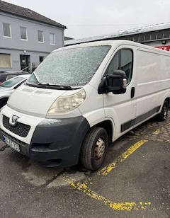 Bild des Angebotes Peugeot Boxer Caja Cabina 2.2HDI 333 L2 100