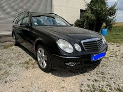 Bild des Angebotes Mercedes-Benz E 500 4MATIC T AVANTGARDE - Garagenfund