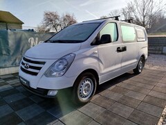 Bild des Angebotes Hyundai H-1 2.5 CRDi 6-Sitzer plus Trennwand