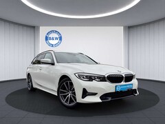 Bild des Angebotes BMW 320 d Sport Line*LIVE*LED*SHZ*NAVI*AHK*1.HAND
