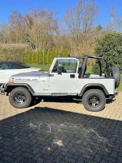 Bild des Angebotes Jeep Wrangler Laredo 2.5