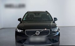 Bild des Angebotes Volvo XC40 T2 Momentum Core *LED*Navi*CarPlay*SHZ*RCam*