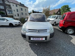 Bild des Angebotes Citroen Berlingo Kombi  5-Türer Multispace 1.4i TÜV 11/2027!