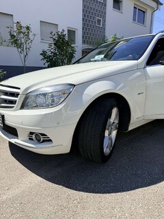 Bild des Angebotes Mercedes-Benz C 180 T CGI Automatik BlueEFFICIENCY Elegance