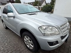 Bild des Angebotes Mercedes-Benz ML 300 ML 300 CDI 4Matic 7G-TRONIC DPF