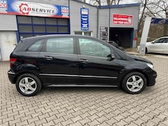 Bild des Angebotes Mercedes-Benz B 180 Automatik Klima 2 Hand Preis inkl Neu Tüv