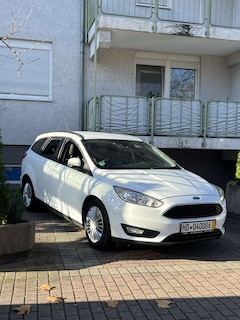 Bild des Angebotes Ford Focus Turnier 1.0 EcoBoost Start-Stopp-System Trend